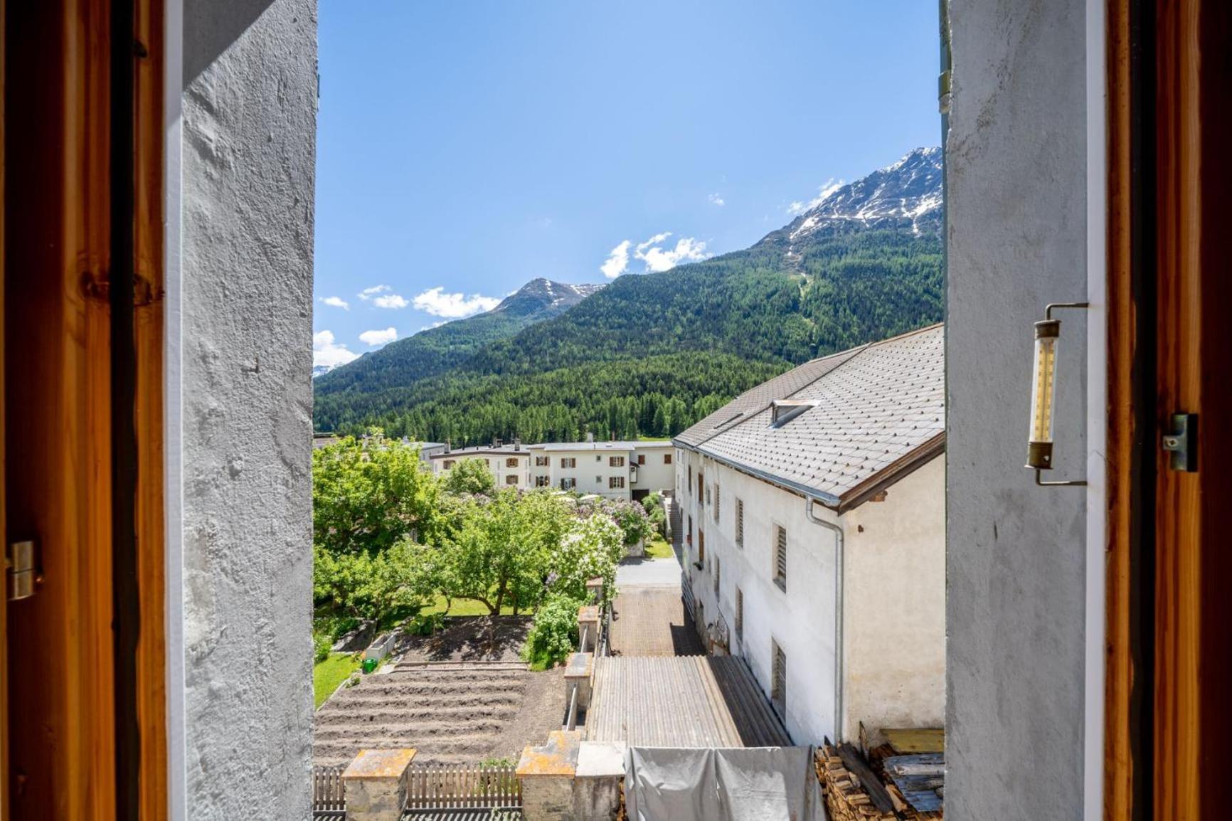 Apartamento Chasa Plazza Gronda Lavin Exterior foto
