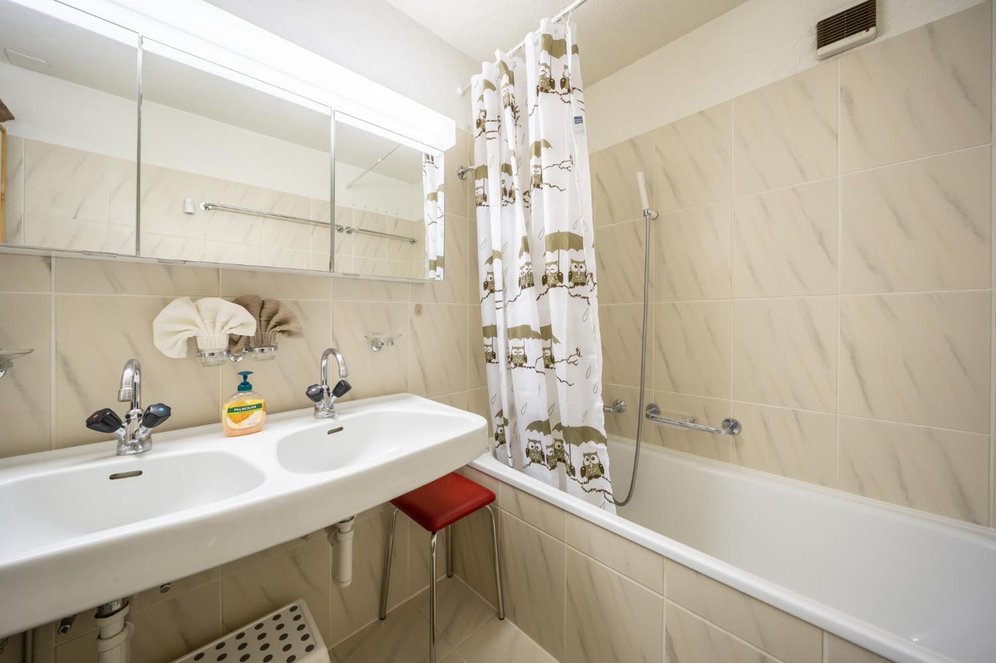 Apartamento Chasa Plazza Gronda Lavin Exterior foto