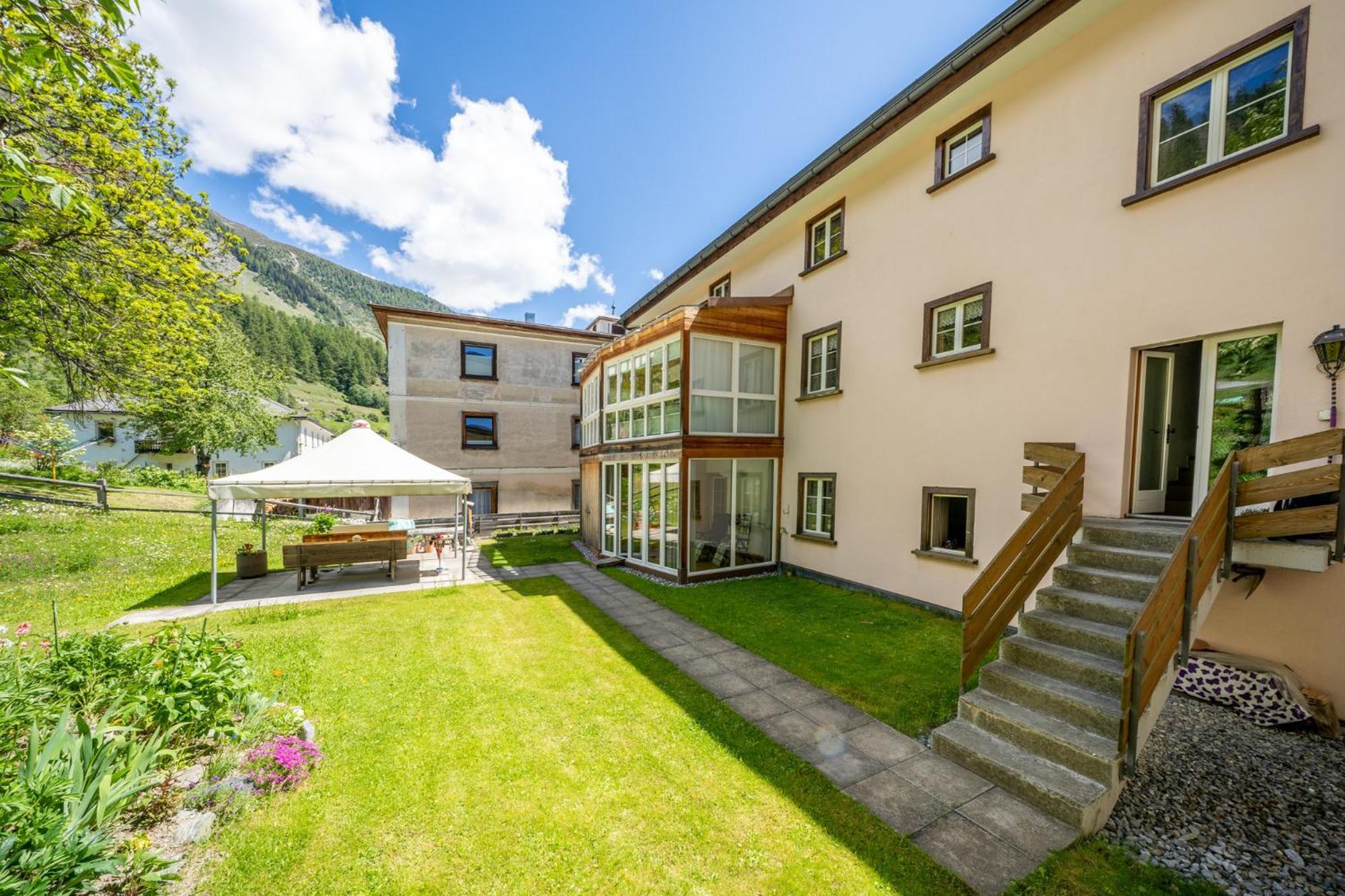 Apartamento Chasa Plazza Gronda Lavin Exterior foto