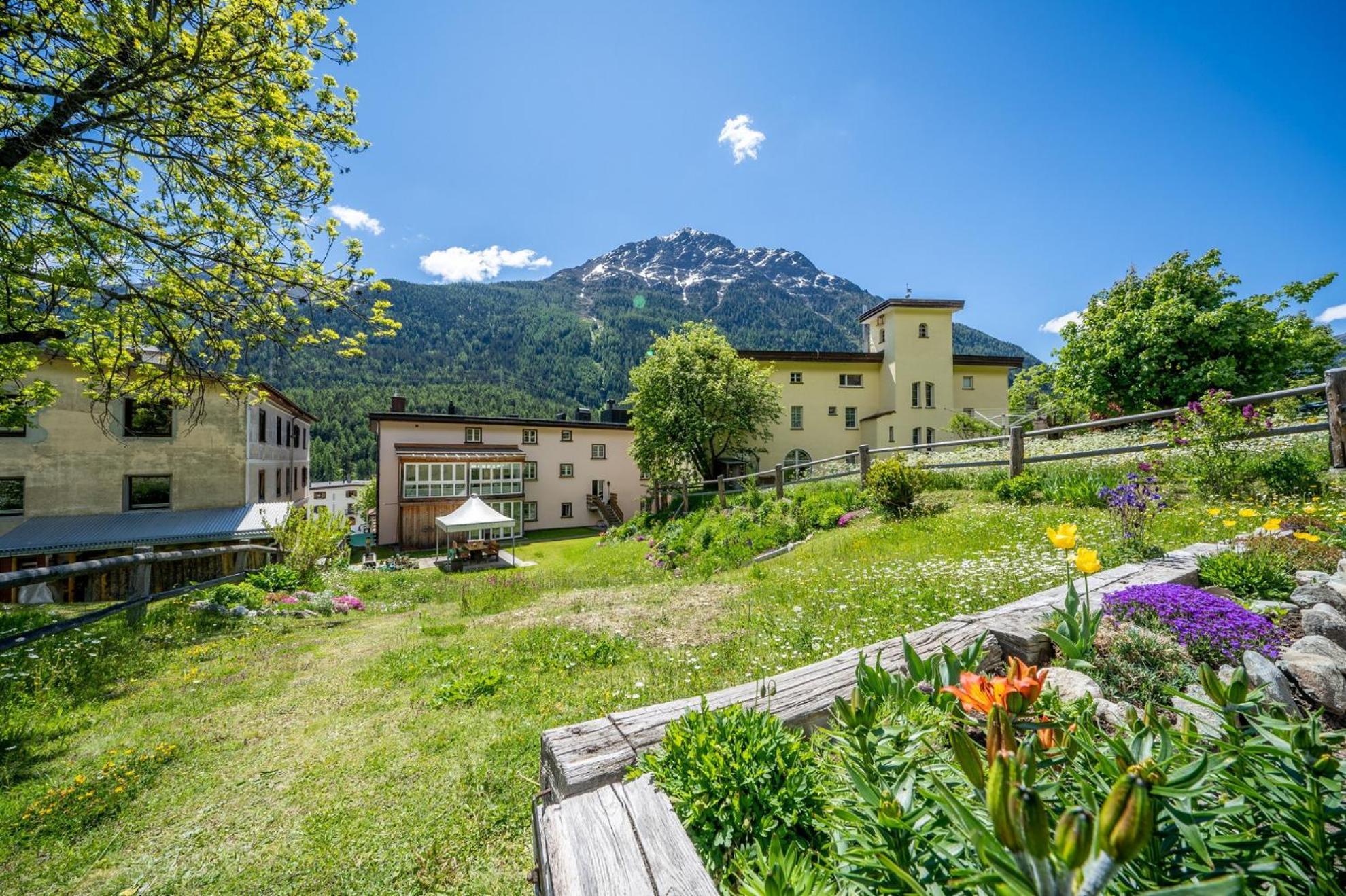 Apartamento Chasa Plazza Gronda Lavin Exterior foto