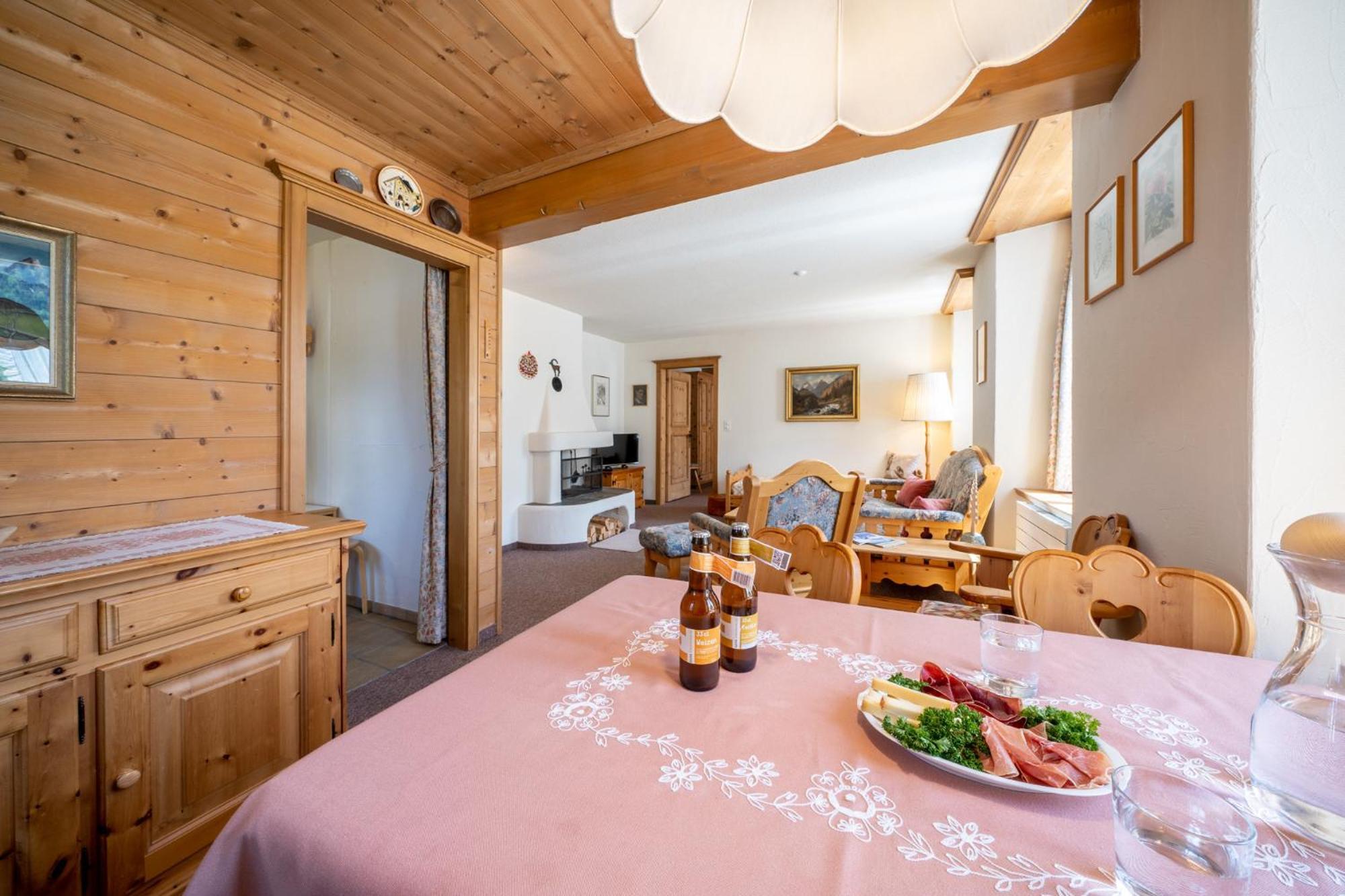 Apartamento Chasa Plazza Gronda Lavin Exterior foto