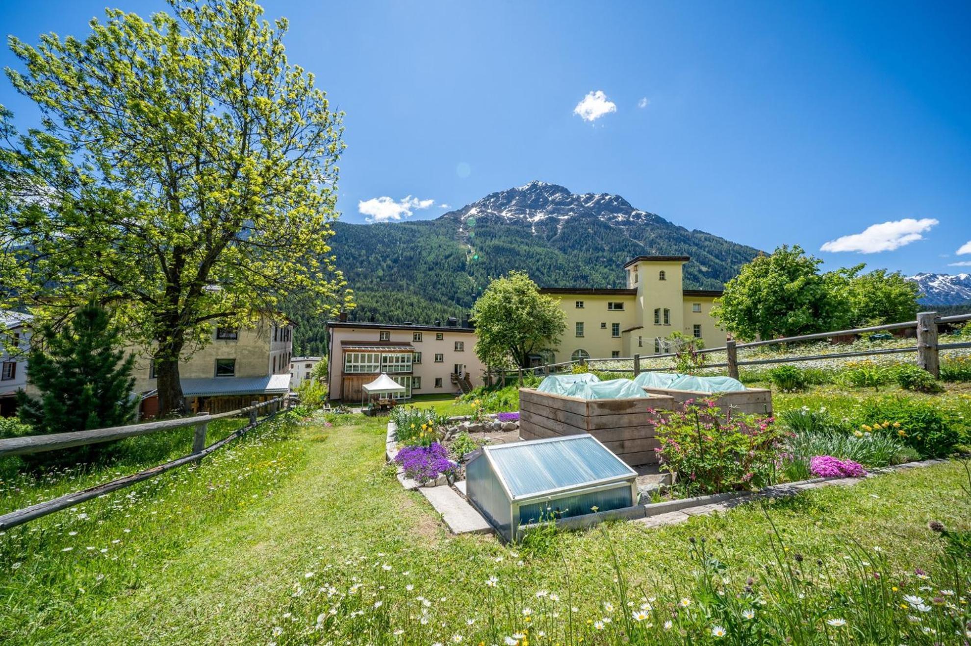 Apartamento Chasa Plazza Gronda Lavin Exterior foto